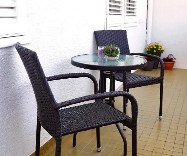 For 6 + Free Parking Place *