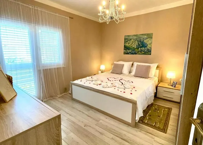 For 6 + Free Parking Place Zadar